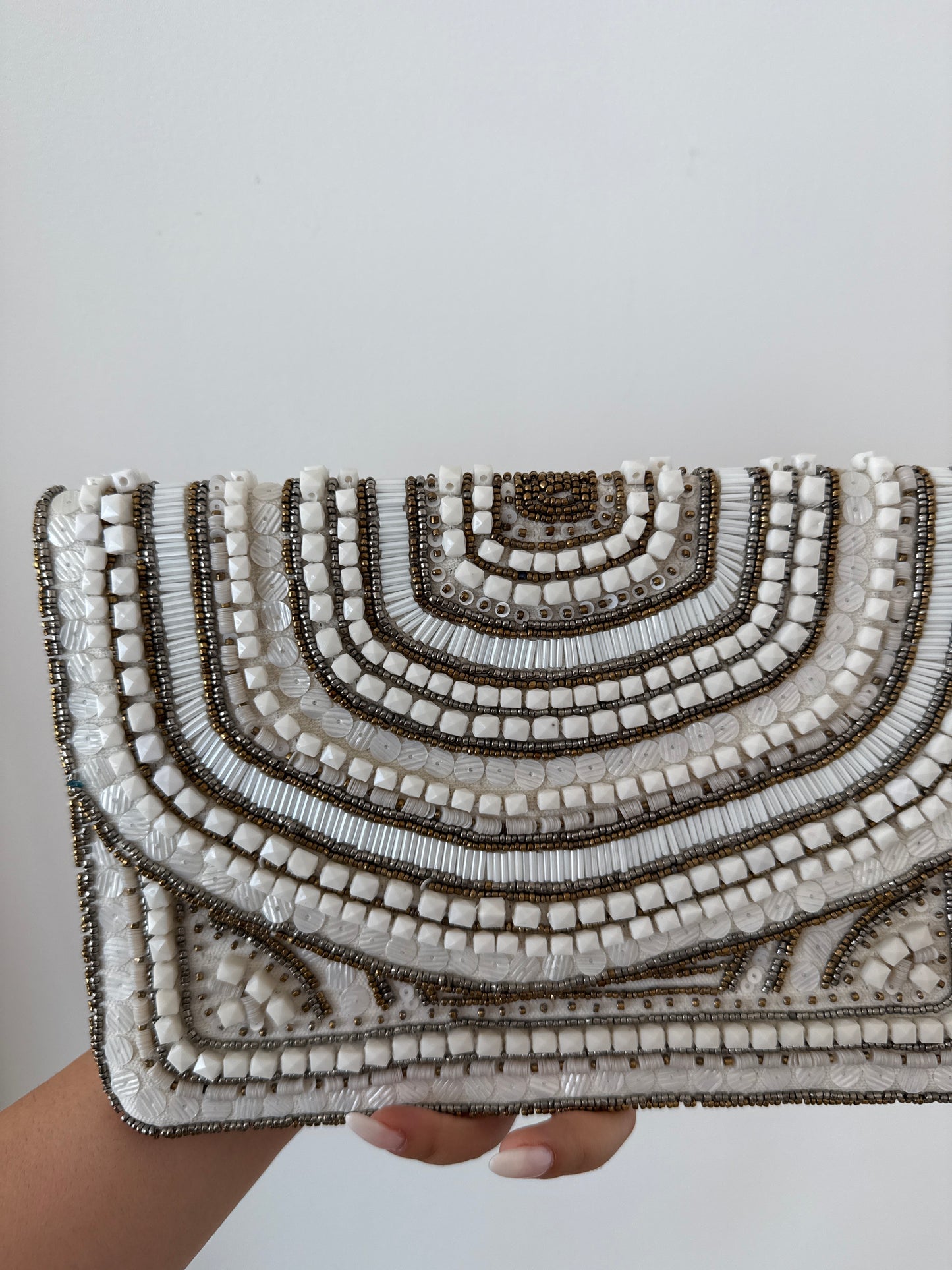 Bolso sobre joya
