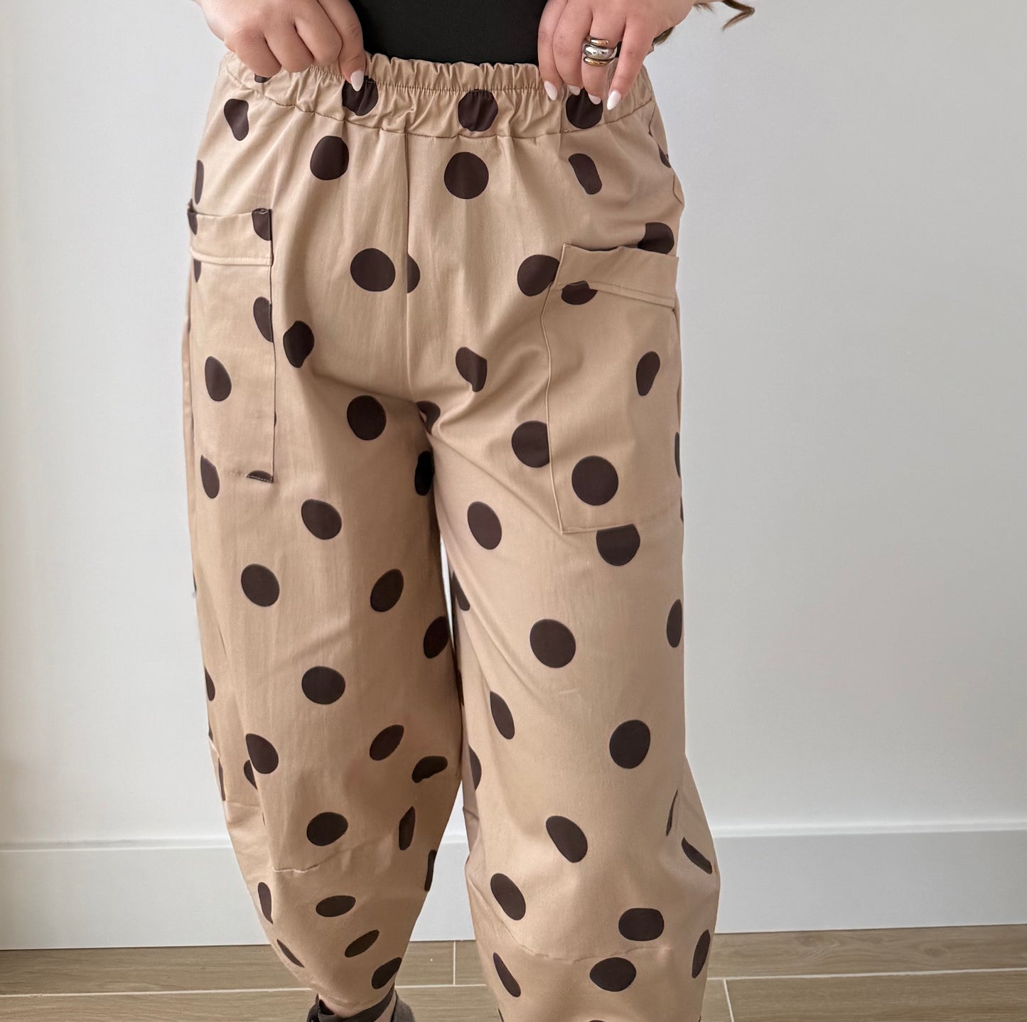 Pantalón lunares camel