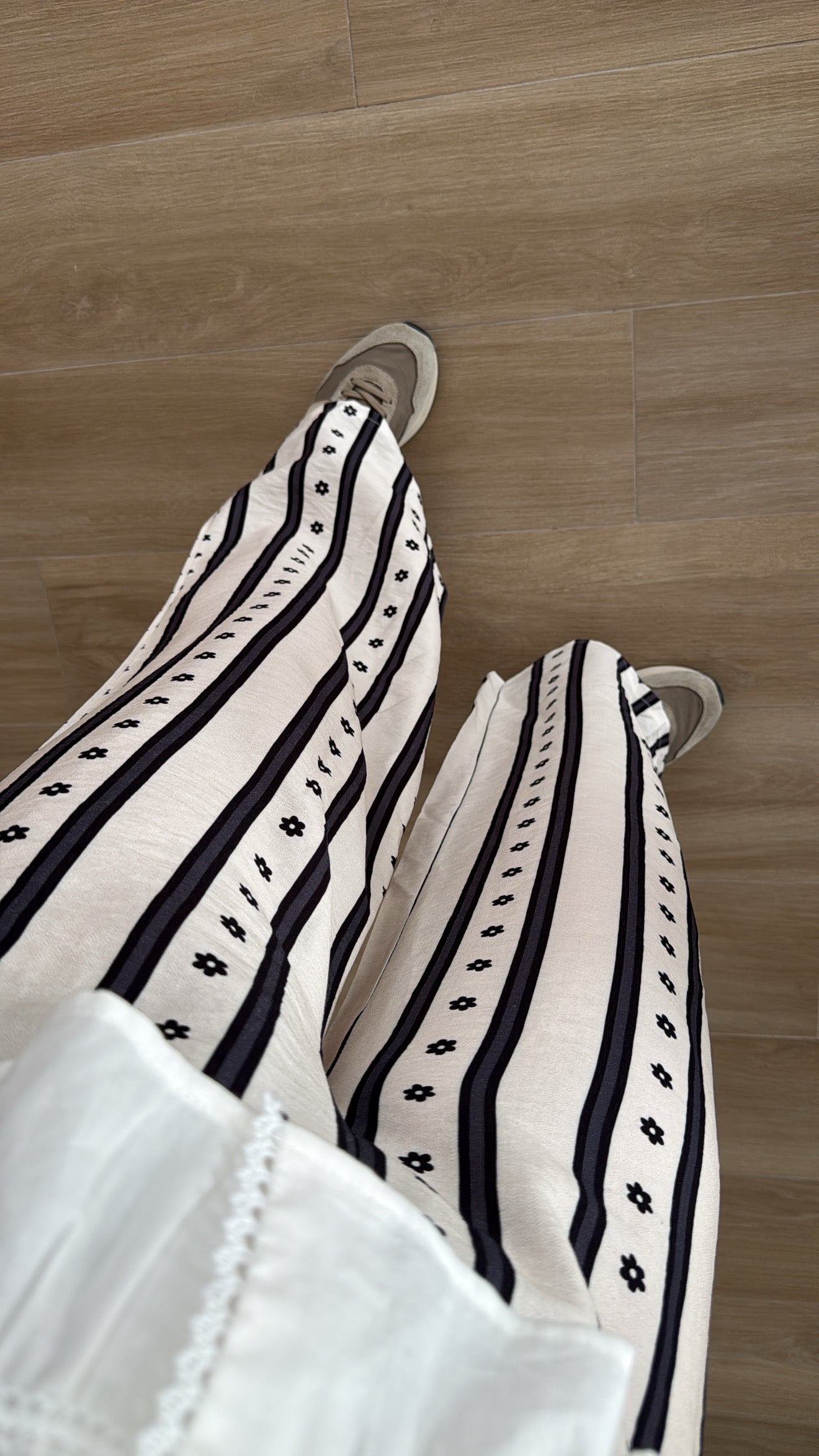 Pantalón rayas flor