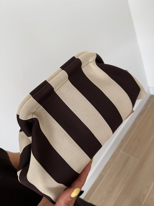 Clutch rayas beige y choco