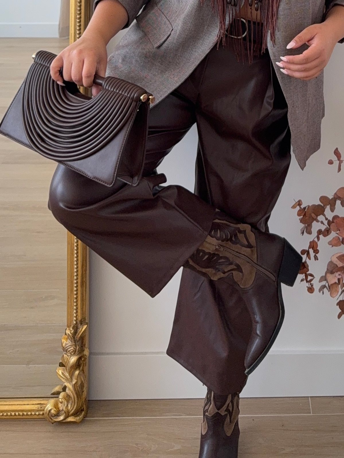 Pantalón Efecto Piel Choco